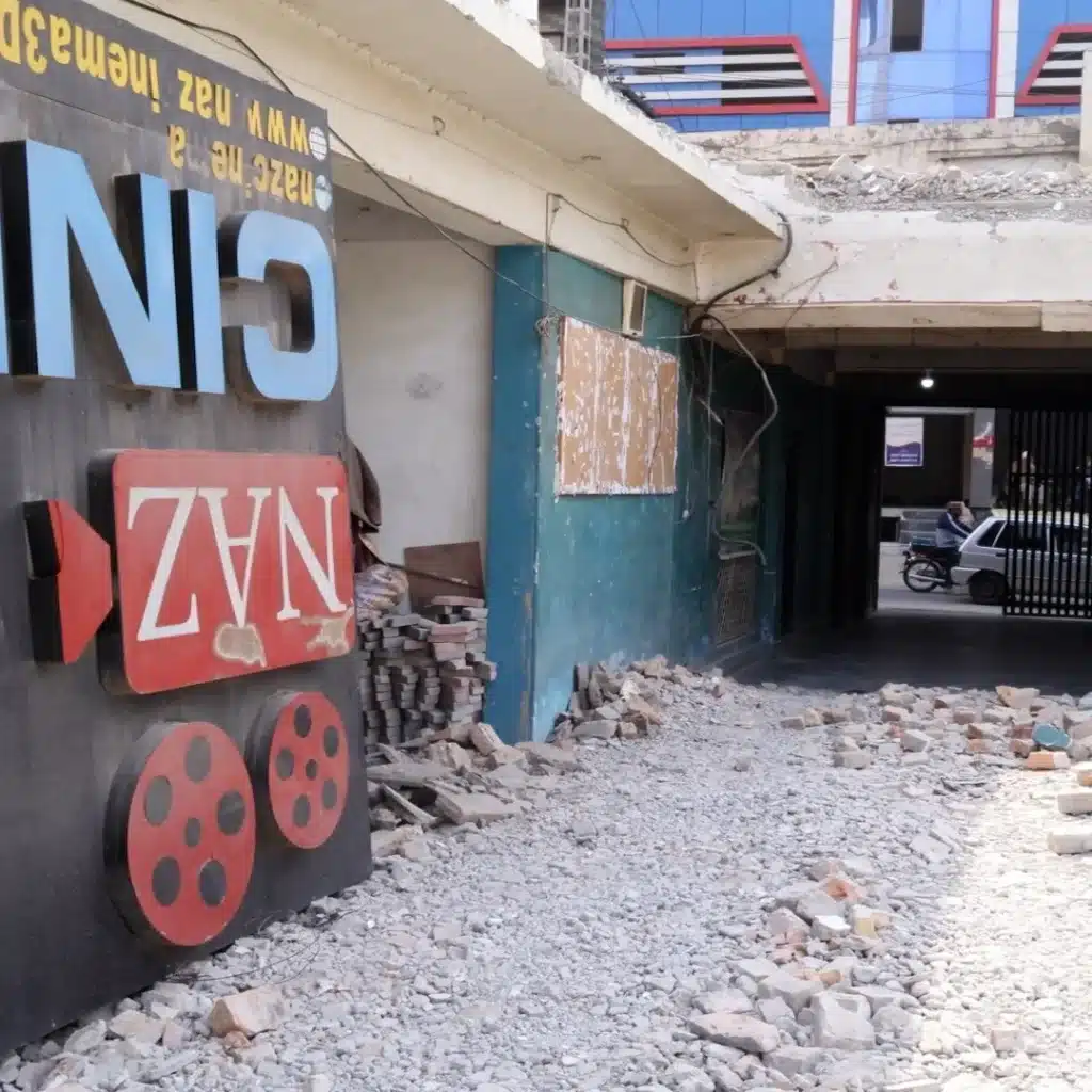 Peshawar losing vibrant heritage: yet another cinema, 'Naaz,' demolished