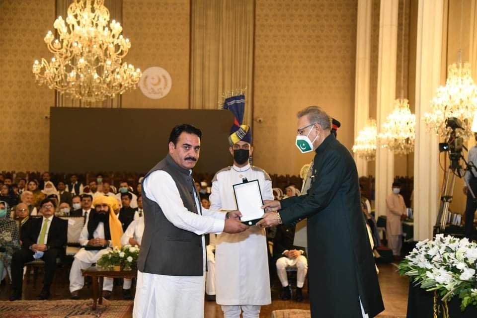 https://pakhtunenglish.pk/presidential-award-winner-tribal-elder-shot-dead-in-waziristan/