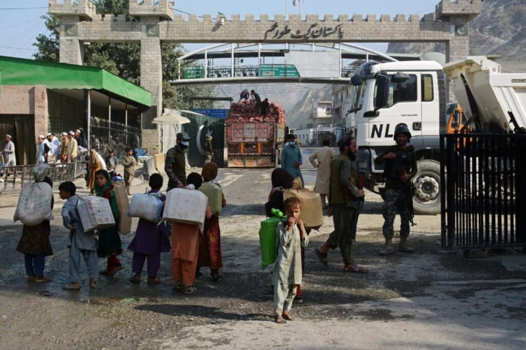 Torkham border reopens for pedestrian crossing