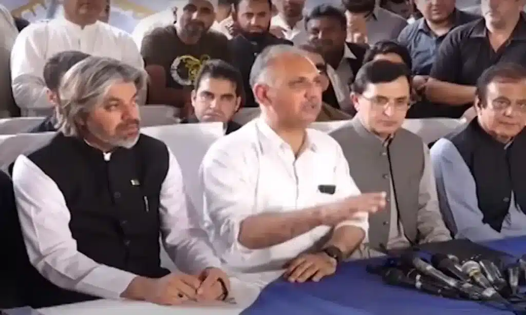 PTI decides to attend national security meeting