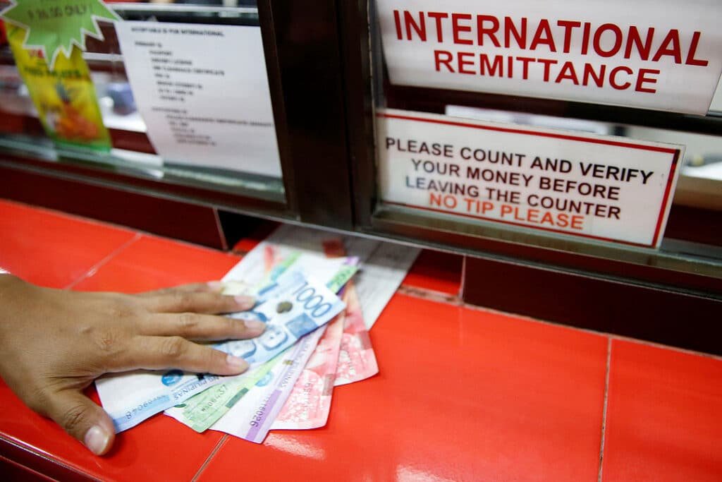 Pakistan records 32.5% increase in remittances