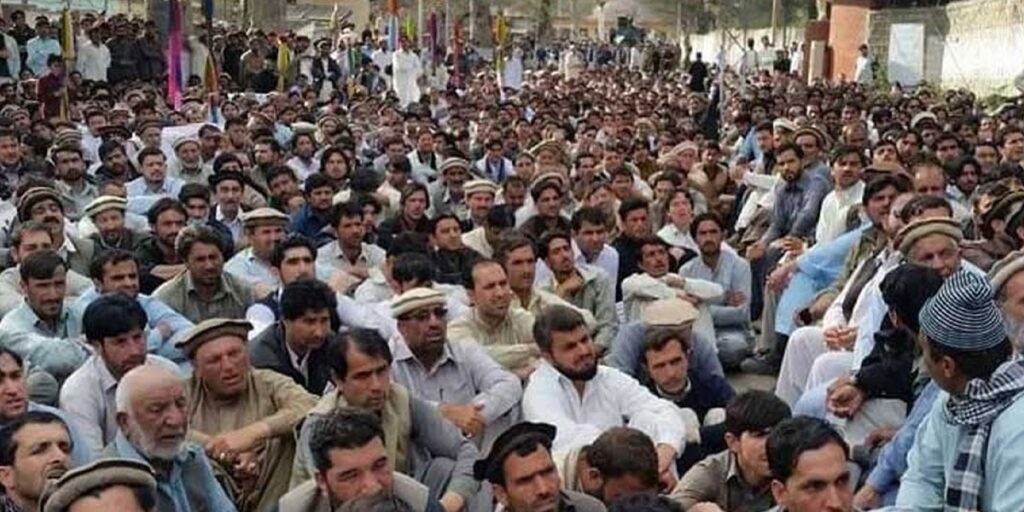 Parachinar sit-in against road closures enters fourth day