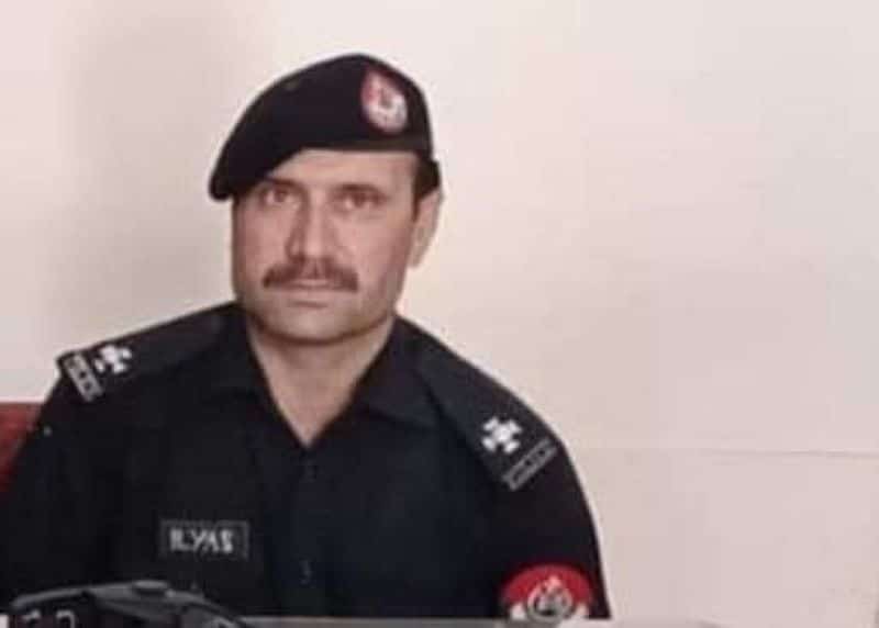 Police sub-inspector gunned down in Nowshera