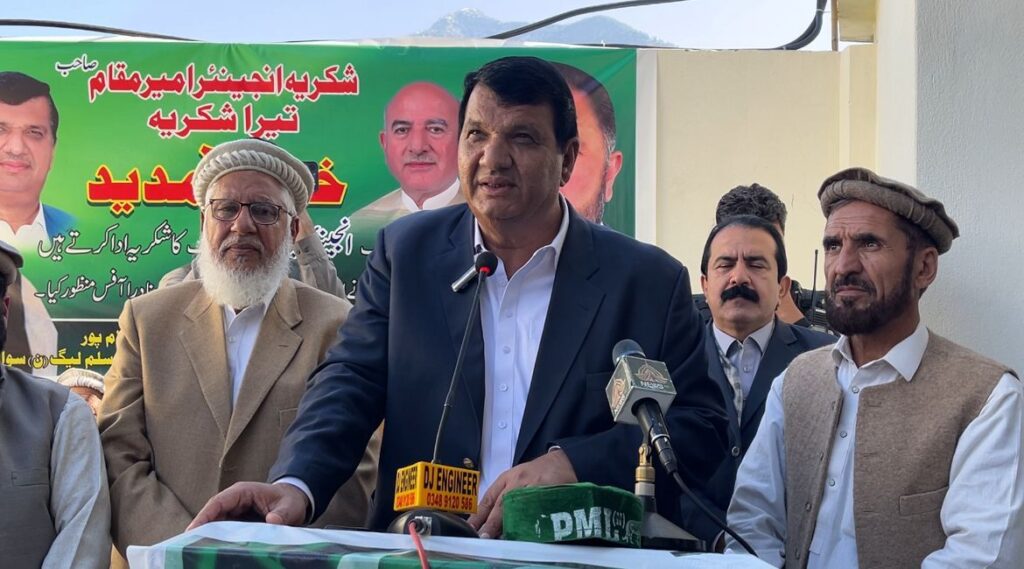 Amir Muqam assures reconstruction of Shangla roads
