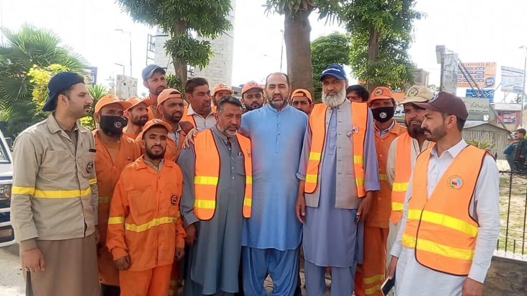 WSSCM Chief Praises Workers for Impeccable Eid Cleanliness in Mardan