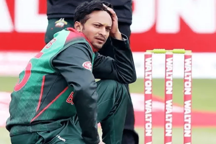 Bangladeshi court orders seizure of Bengali cricketer Shakib assets