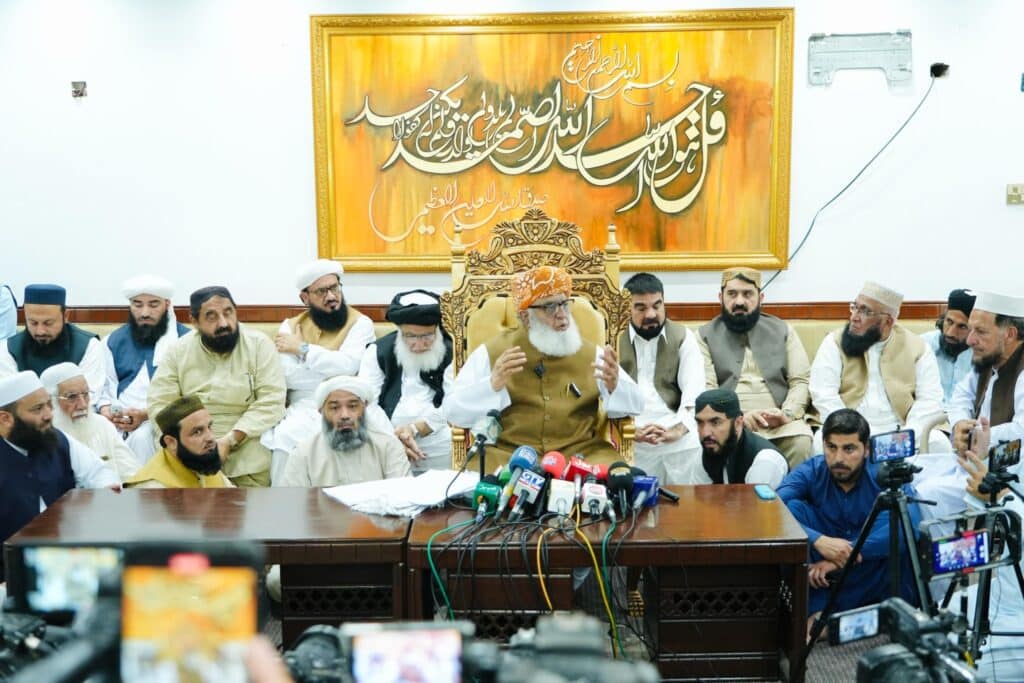 Fazal slams KP govt over deteriorating security situation in province
