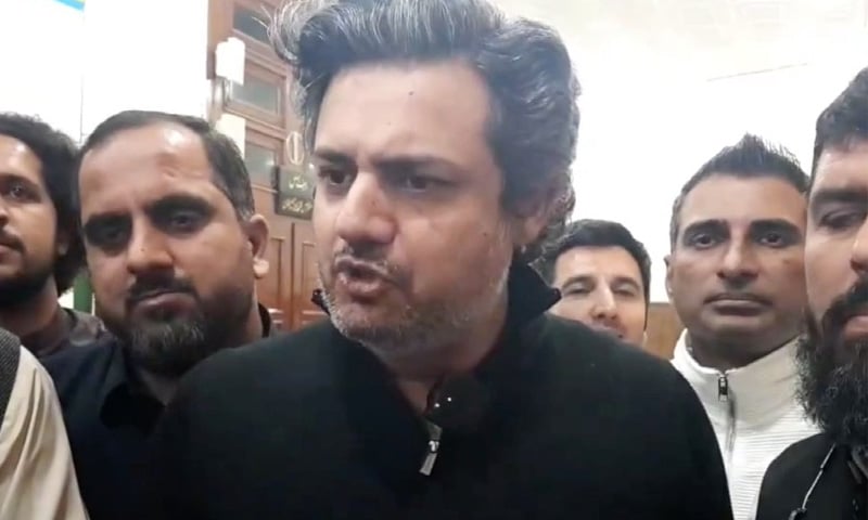Hammad Azhar resigns from all PTI positions