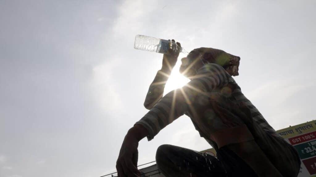Potentially record-breaking heat wave in Pakistan is testing human limits