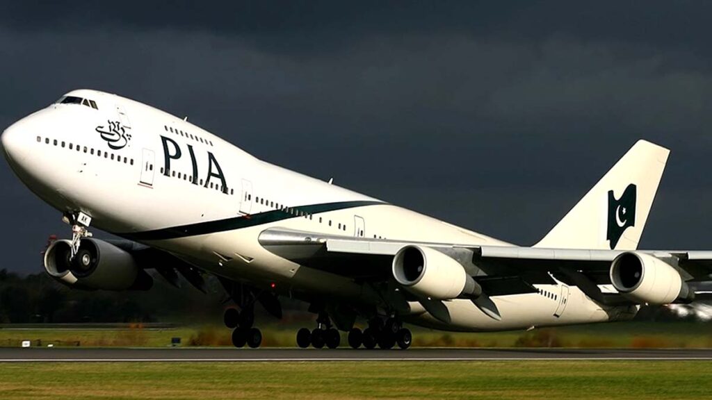 Govt to seek fresh bids for 51% to 100% stake in PIA