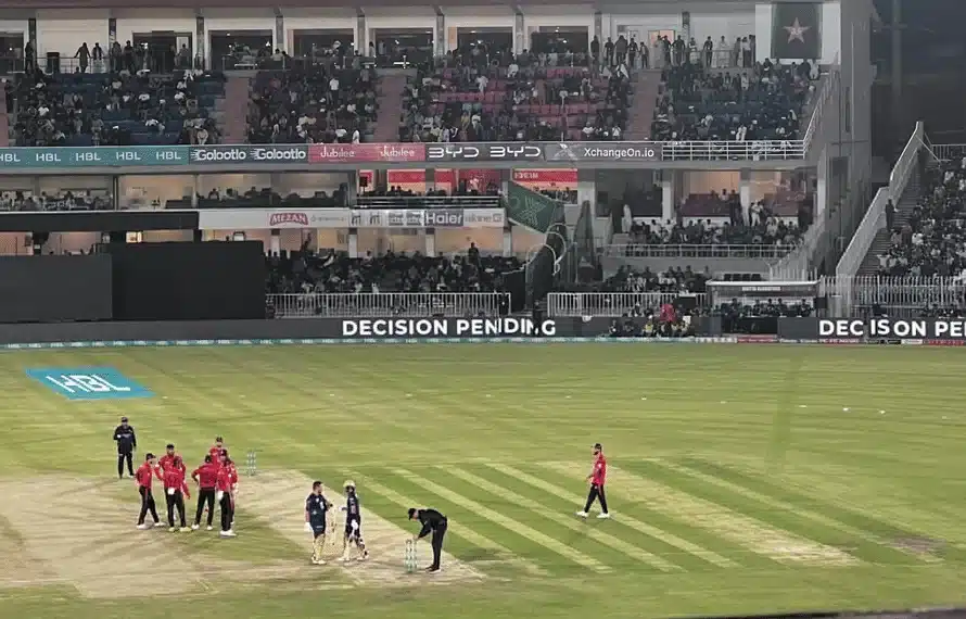 PSL X: Lahore Qalandars clinch victory against Quetta Gladiators