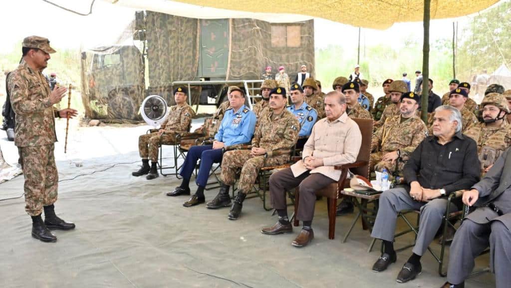 PM praises troops for exceptional bravery, skill in operation 'Bunyanum Marsoos'
