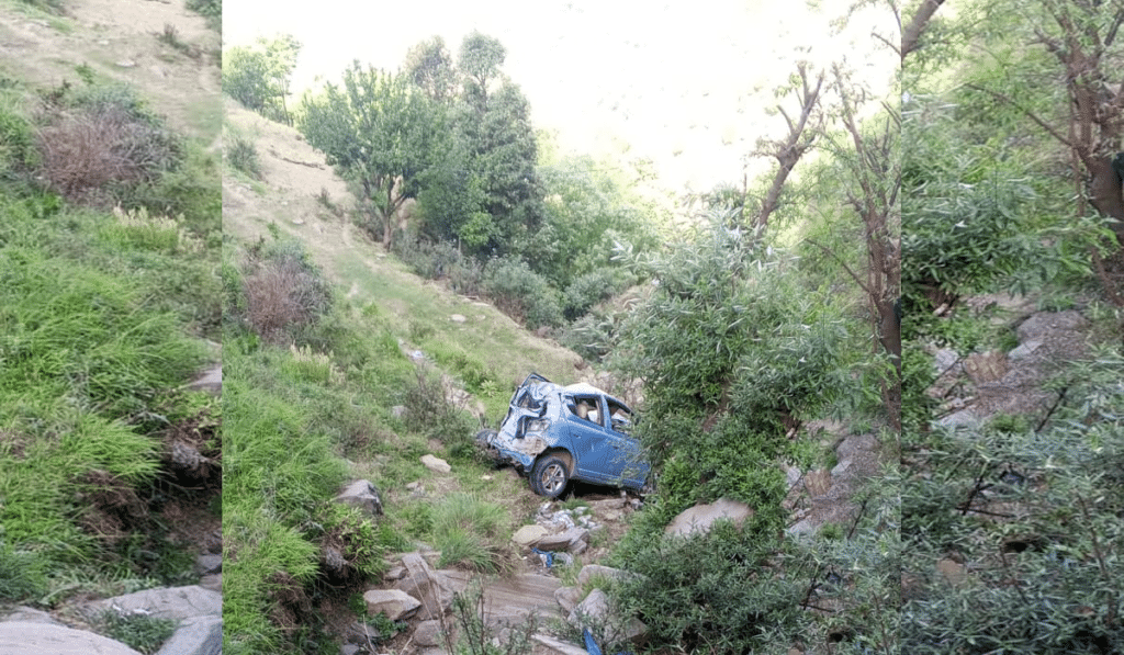 Two senior teachers die in road accident in Shangla