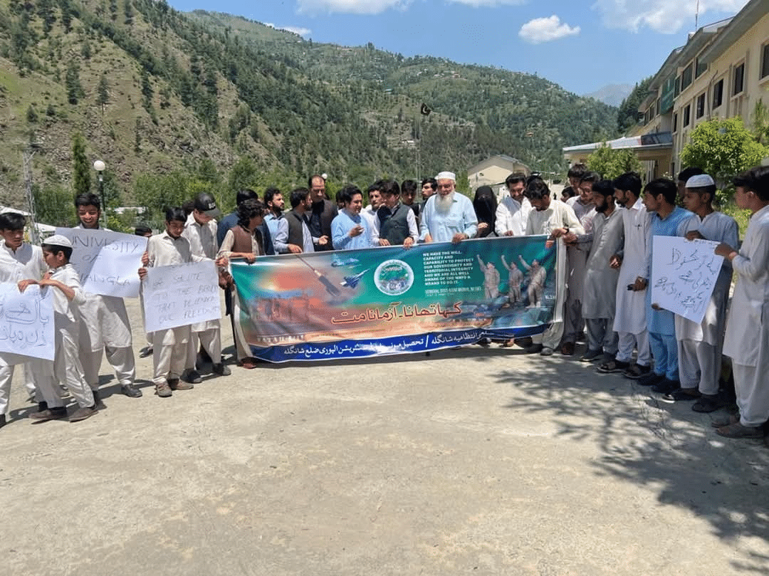 Gratitude day: Nation pays homage to Armed Forces on Youm-e-Tashakur