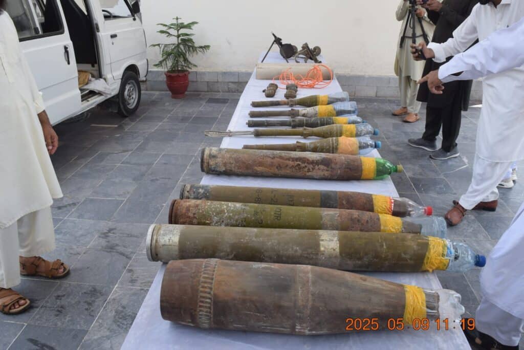 Peshawar police foil terror plot, recover arms and explosives