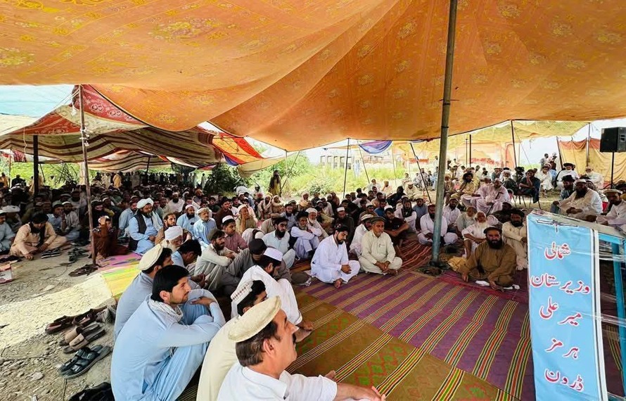 Mir Ali sit-in called off after successful talks with government