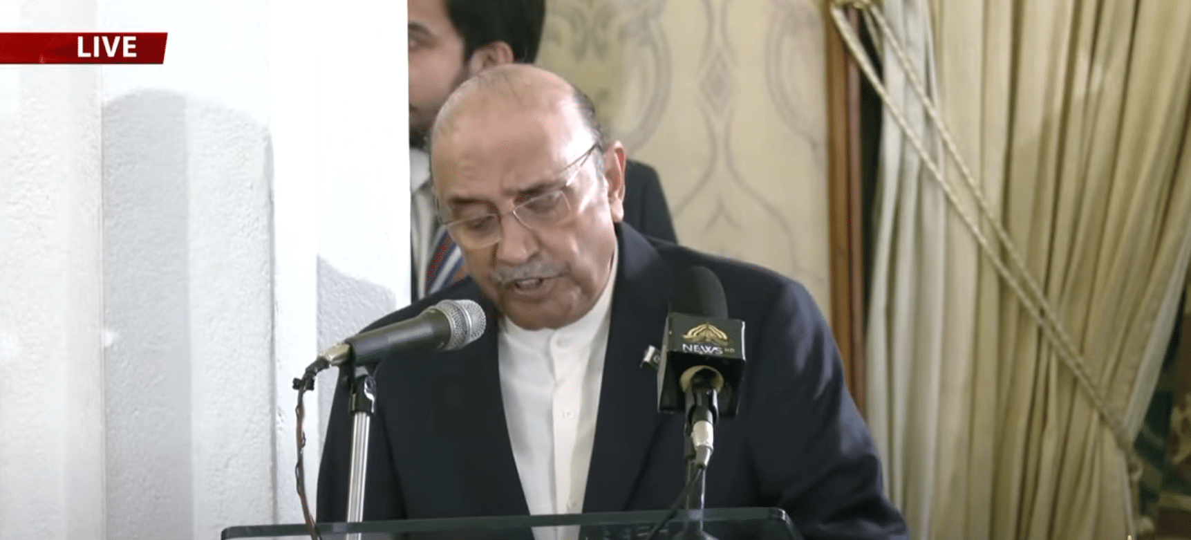 Pakistan proponent of peace, but it shouldn't be mistaken for weakness: President Zardari