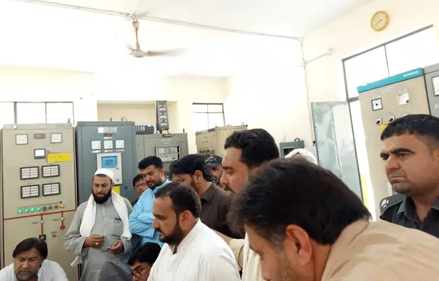 MPA-led protesters storm power grid station in Peshawar