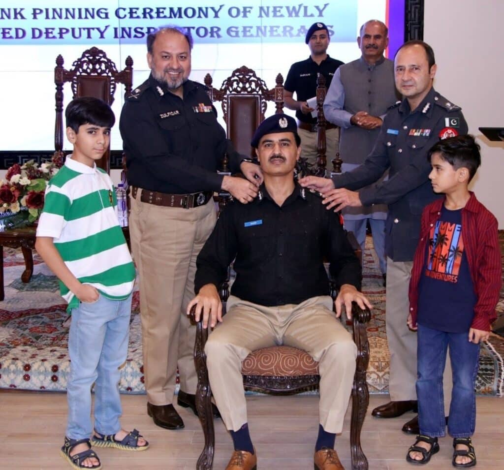 KP Police Promotes Senior Officers in Rank-Pinning Ceremony