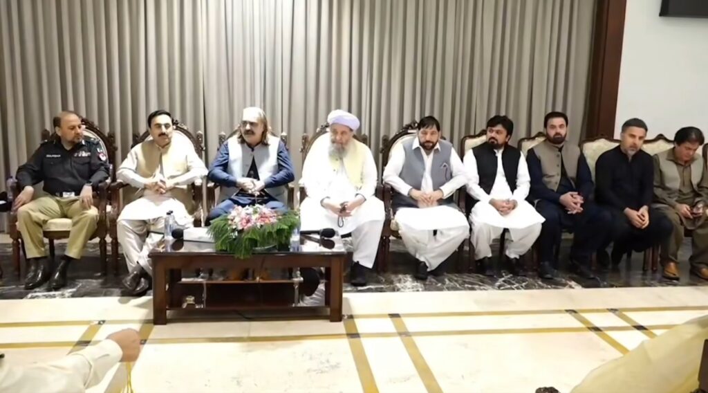 Tribal elders call for grand jirga, urge govt to prioritise peace for regional development