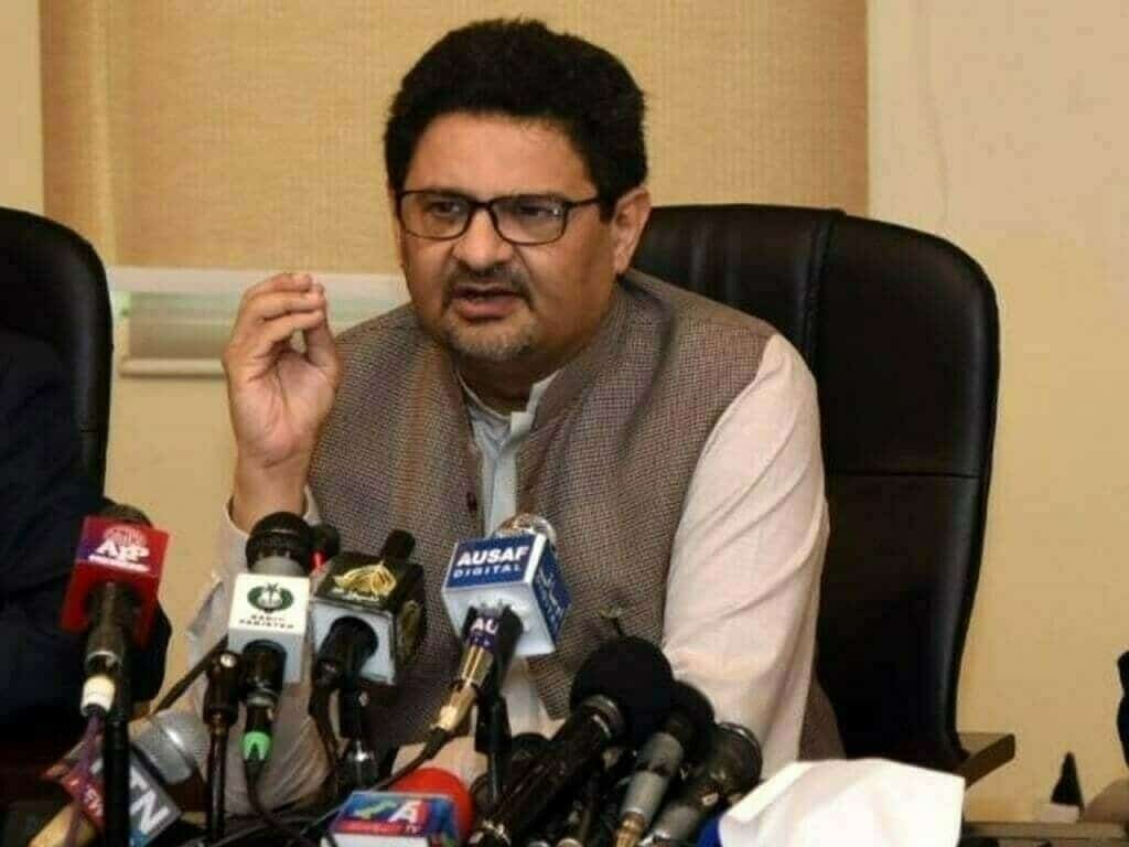 pakistan far behind in economy and energy sector