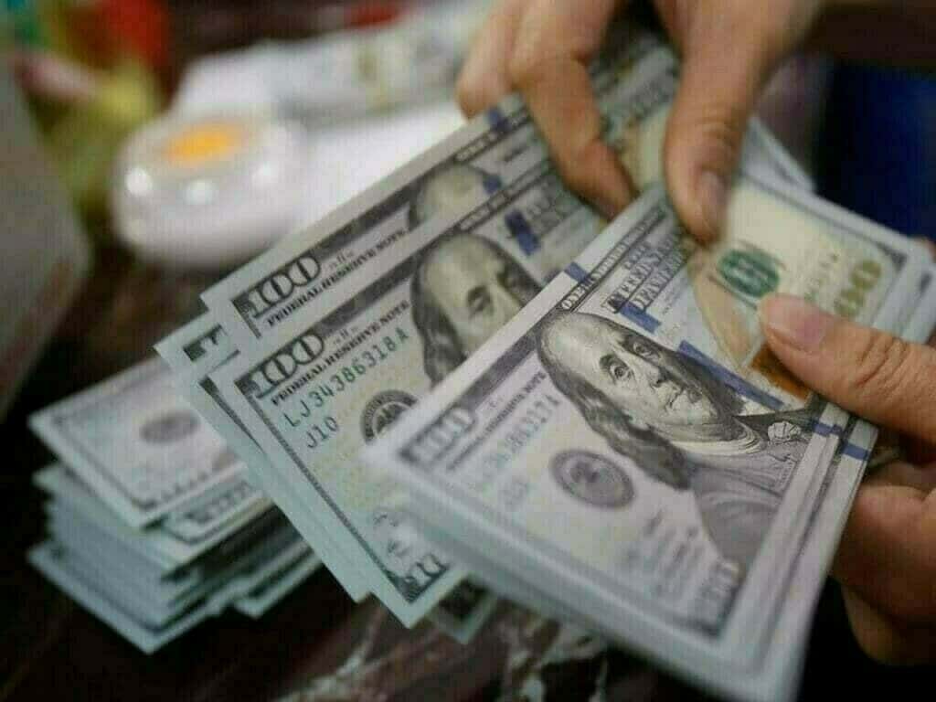 Pakistan’s foreign exchange reserves rise slightly