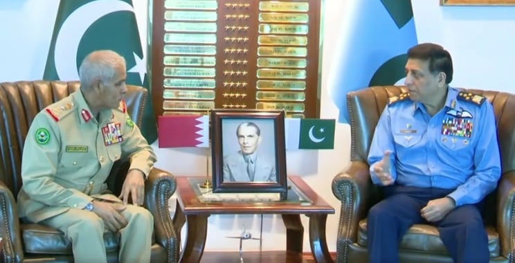 Bahrain Defence Chief visits Pakistan Air HQ to boost military ties